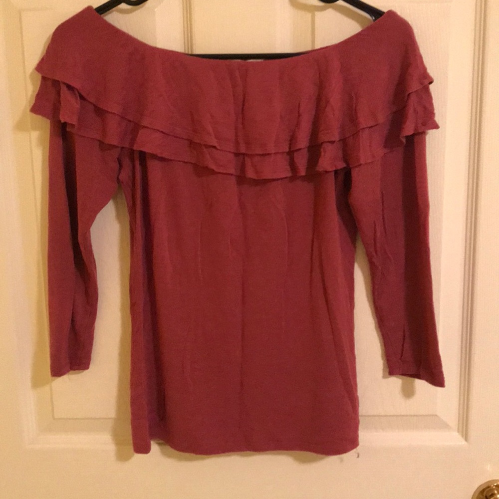 Off the shoulder long sleeve top
